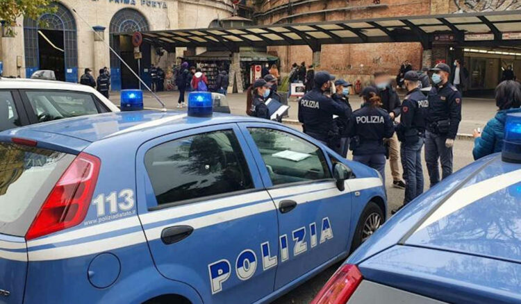 Covid, obbligo vaccinale scuola e forze dell'ordine: ecco cosa cambia da oggi