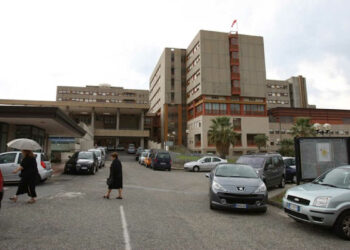 Donna muore mentre torna a casa dopo intervento: 17 indagati a Messina