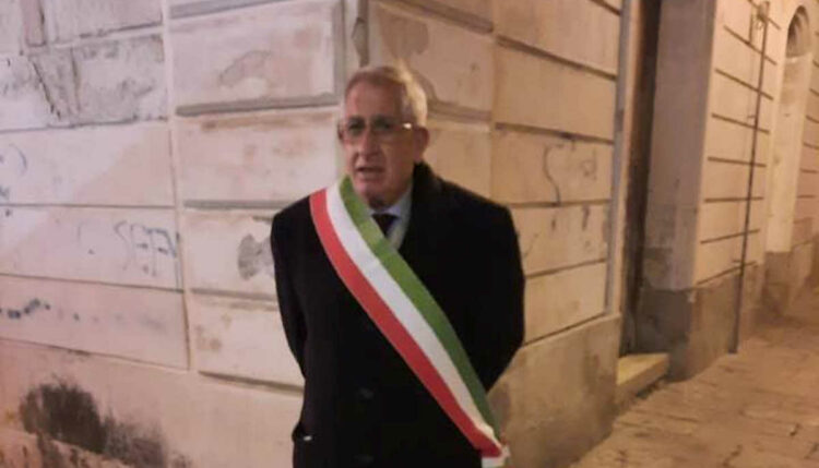 Terremoto politico a Vittoria: parla il sindaco Aiello