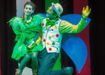 Il Natale in famiglia a Comiso ma a teatro