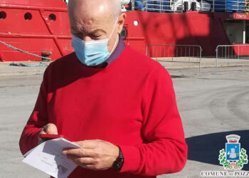 Sbarco di 214 migranti della Sea Eye 4 a Pozzallo