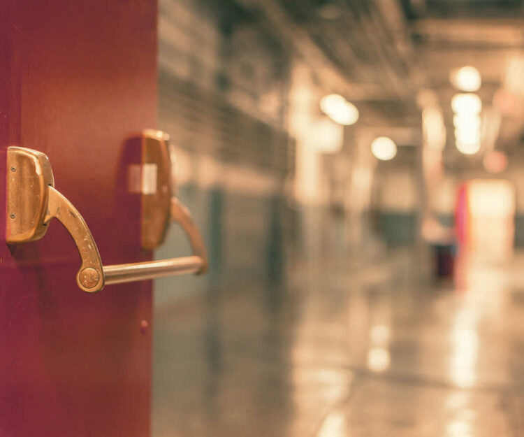 Siracusa, morte cerebrale per 17 colpito alla testa a Noto