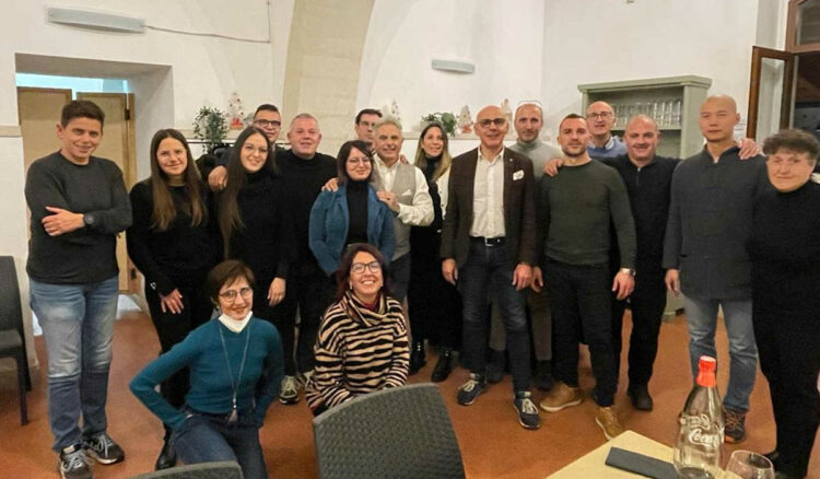 Tradizionale cena per lo scambio di auguri in casa Csen Ragusa