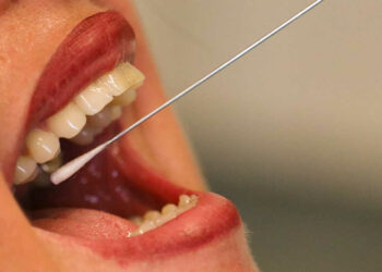 Variante Omicron, arriva il tampone super rapido