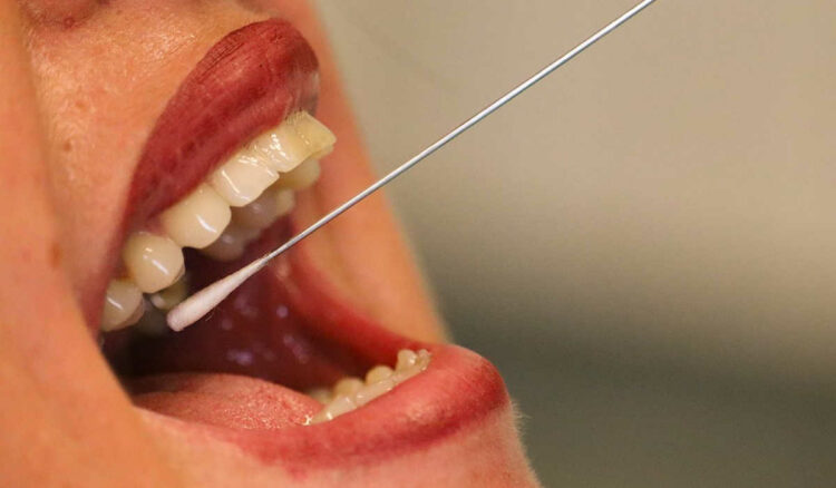 Variante Omicron, arriva il tampone super rapido