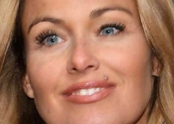 Gf Vip, Alfonso Signorini a Sonia Bruganelli “stai zitta: lei lascia lo studio