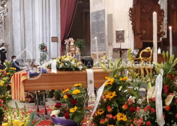 Modica, i funerali di Daniele Caschetto: silenzio e dolore
