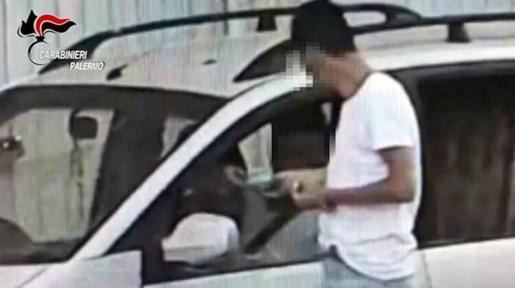 Palermo, 112 indagati per droga metà con Reddito di cittadinanza