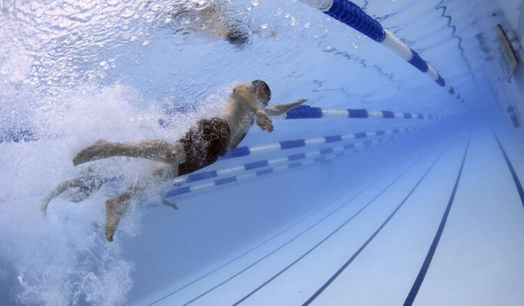 Positivo al Covid chiusa piscina comunale