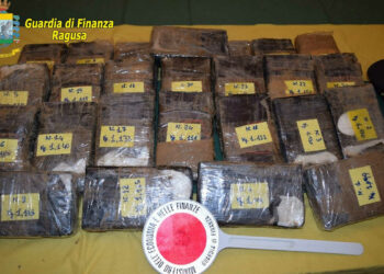 ragusa: operazione “vento ibleo”. la guardia di finanza sequestra oltre 30 kg di cocaina