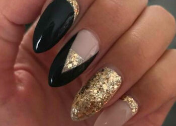 Unghie per Capodanno 2022: nero, oro e glitter