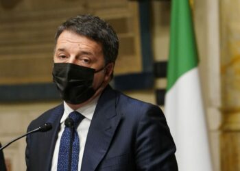 Renzi “Le scuole devono restare aperte”