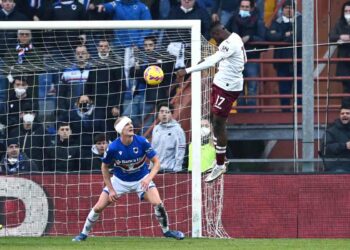 Caputo illude la Sampdoria, rimonta Toro a Marassi