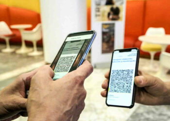 A febbraio nuove regole, multe e green pass nei negozi: ecco cosa cambia