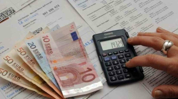 Caro bollette Ragusa, quanto inciderà per le famiglie?