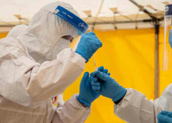 Covid Italia, Galli: possibile si arrivi a 200mila al giorno