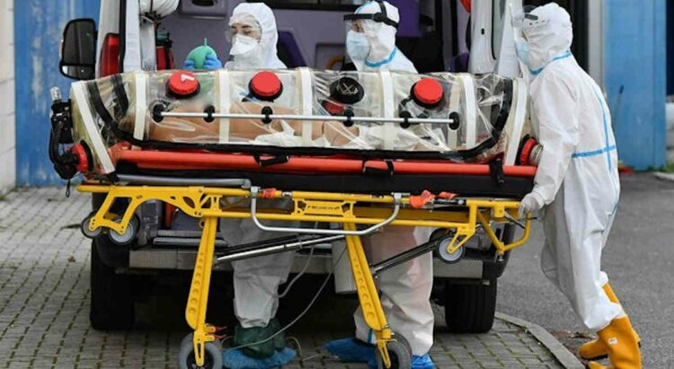 Covid: serve un lockdown di 15-20 giorni, rischiamo catastrofe