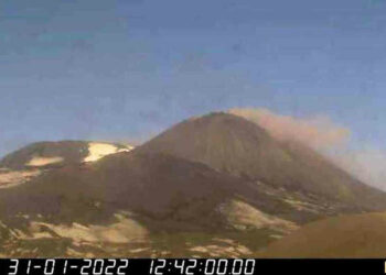 Etna, tremore e nuova attività stromboliana da cratere Sud-Est