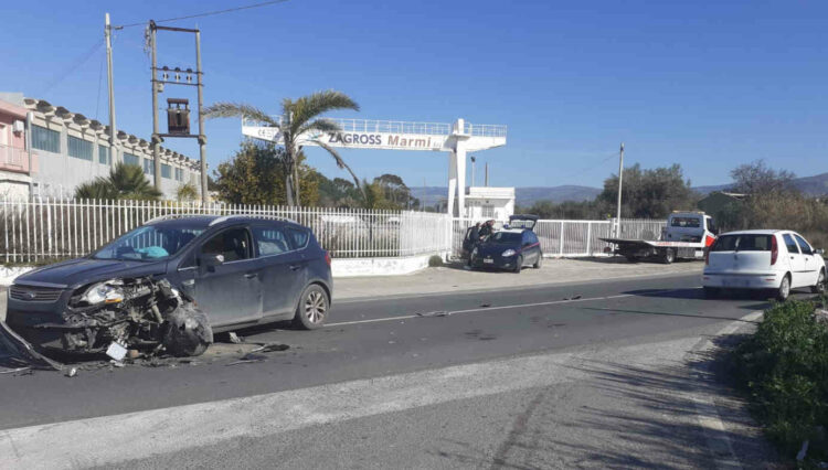 Incidente stradale a Vittoria, un ferito
