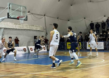 La Virtus Ragusa cede il passo alla Siaz Basket Piazza Armerina