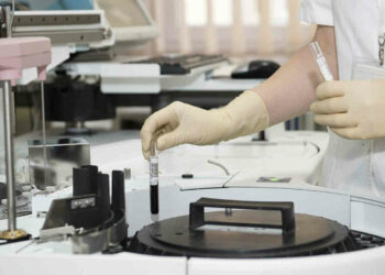 La variante Omicron 2 è arrivata in Sicilia: 4 casi