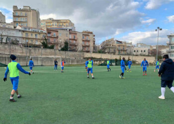 Asd Ragusa Calcio prepara la gara con Acicatena mister Raciti: la lunga pausa dalle partite ufficiali ci ha permesso di ricaricare alla grande le batterie