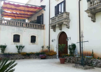 Legionella, chiusa Villa Niscemi: dipendente positivo ad infezione