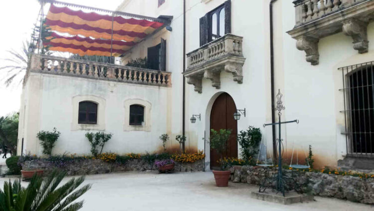 Legionella, chiusa Villa Niscemi: dipendente positivo ad infezione