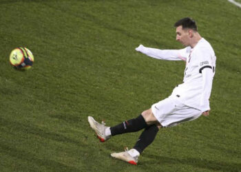 Leo Messi positivo al Covid