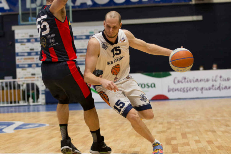 Niente da fare per la Virtus Kleb Ragusa passa il Cj Basket Taranto