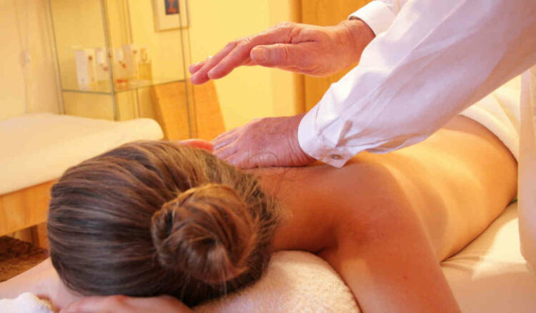 Obbligo vaccino, super green pass, sanzioni e tampone per parrucchiere o centro estetico