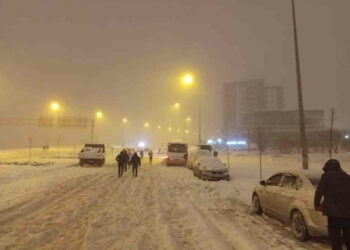 Ondata di gelo in Turchia: temporale di neve a Istambul VIDEO