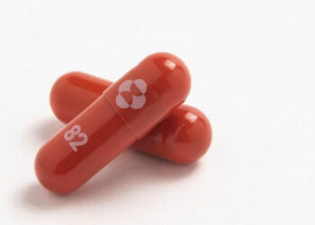 Pillola anti covid Merck in arrivo in Italia: come funziona, bugiardino