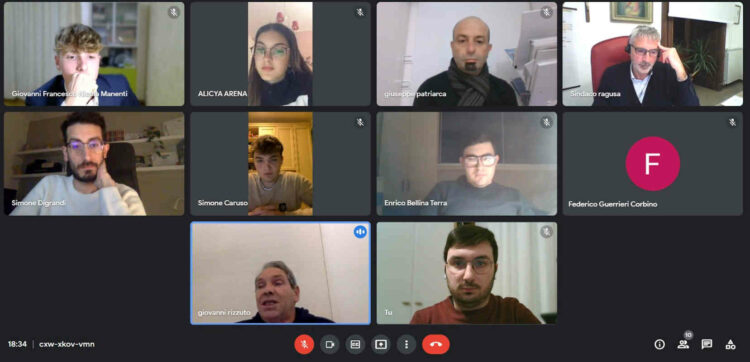 Ragusa, corsie preferenziali per vaccinazioni studenti delle superiori