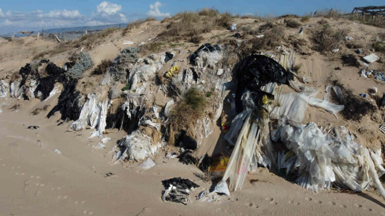 Sequestro Marina di Acate, Cgil Ragusa: modello produttivo da cambiare danni all'ambiente e alla salute