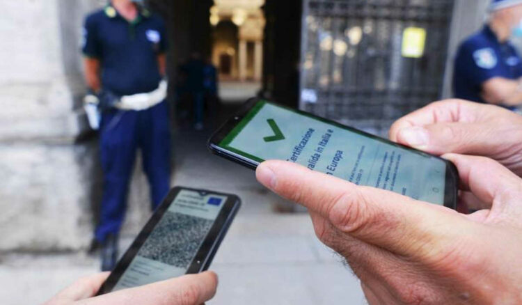 Super green pass, Ricciardi: va esteso subito anche al lavoro