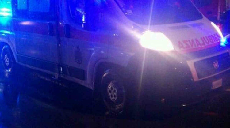Torino, bimba di 3 anni cade dal balcone: gravissima
