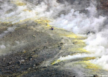 Vulcano, nuova ordinanza emissione gas