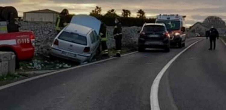 Incidente stradale a Ragusa: 2 feriti FOTO