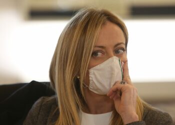 Giorgia Meloni “Il green pass va abolito subito”