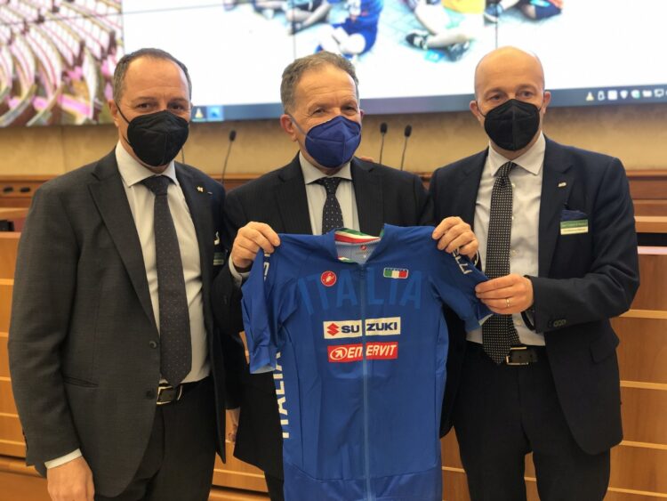 Al Senato un disegno di legge per tutelare i ciclisti