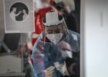 Covid, 70.852 nuovi casi e 388 decessi