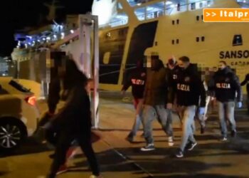 Sette migranti morti per ipotermia, arrestato presunto scafista