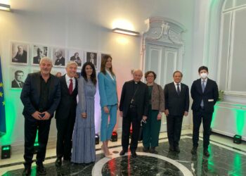 Covid, Speranza “Gratitudine a operatori. Abbiamo straordinario Ssn”