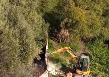 Catania, con la ruspa contro l'oratorio delle suore: arrestato