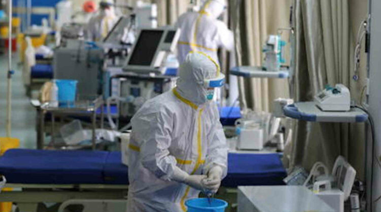 Covid Ragusa, altri 3 morti in 24 ore e 8294 positivi