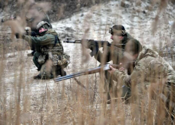 Crisi Ucraina-Russia, cresce tensione a Donbass: attacchi nella notte su Donetsk