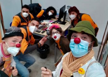 Giornata del risparmio energetico a Ragusa con i clown dottori
