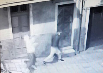 Lancio di pietre e atti di bullismo in centro storico a Ragusa