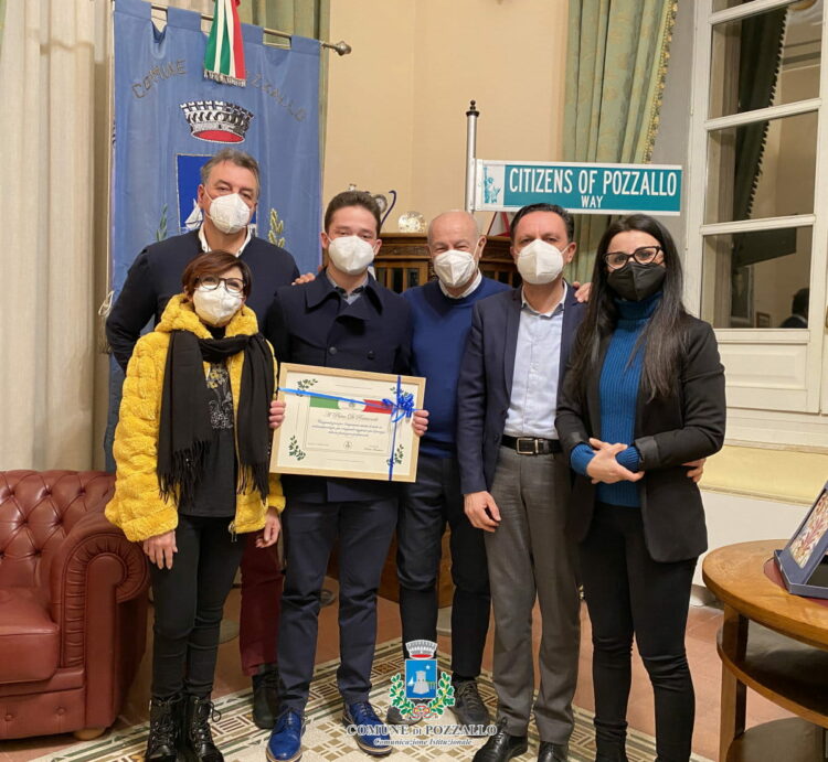 Pozzallo, Pietro Di Raimondo diplomato con 100/100 e lode ricevuto a palazzo di Città